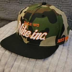 Nike Snapback hat